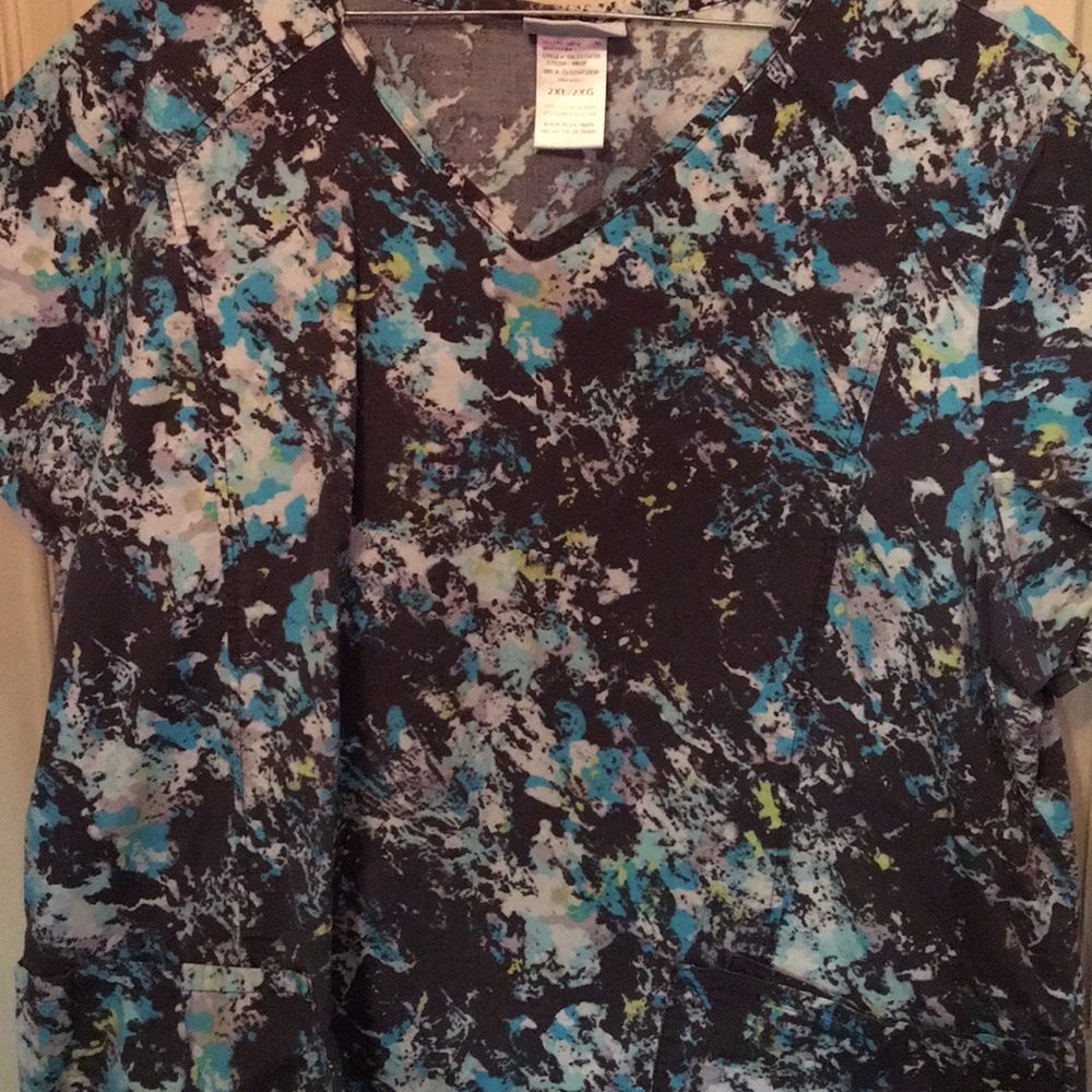 Scrub top